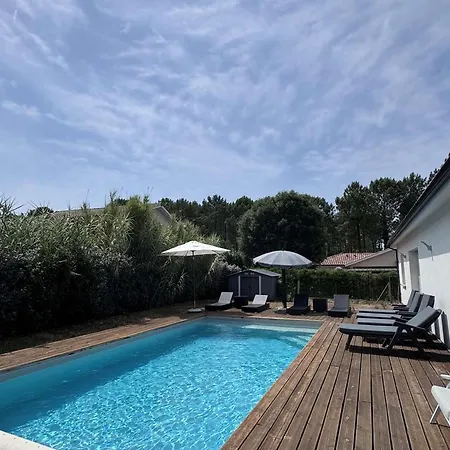Villa Avec Piscine, Wifi - 10 Pers. - Fr-1-878-83 *