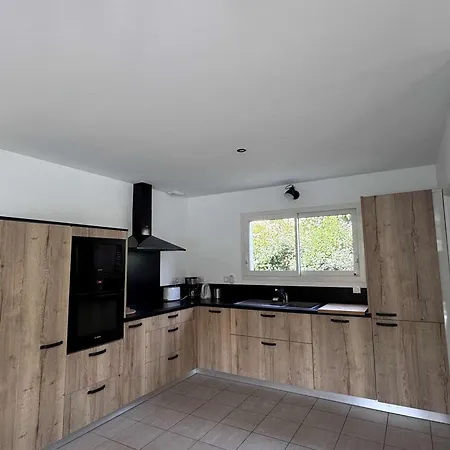Avec Piscine, Wifi - 10 Pers. - Fr-1-878-83 Villa